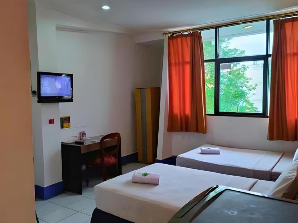 Mira Hotel Banjarmasin  Exterior foto