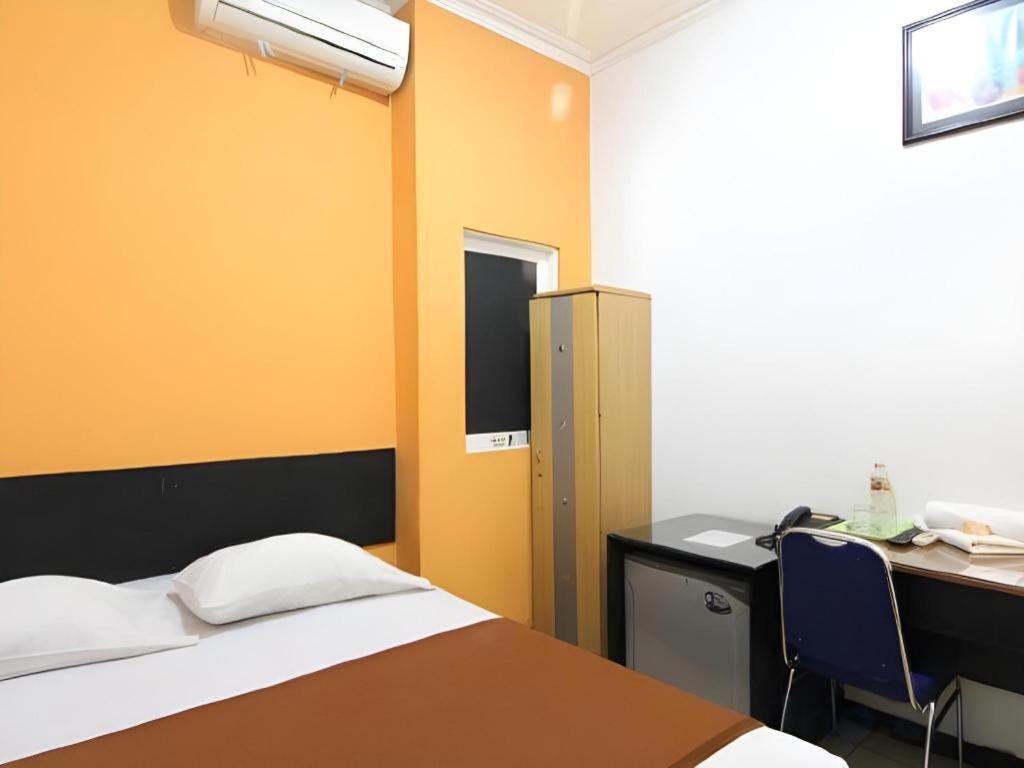 Mira Hotel Banjarmasin  Exterior foto